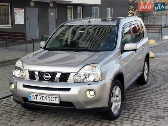 Сірий Ніссан ІксТрейл, об'ємом двигуна 2.5 л та пробігом 132 тис. км за 8900 $, фото 18 на Automoto.ua