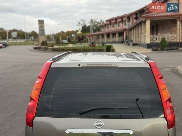 Сірий Ніссан ІксТрейл, об'ємом двигуна 2 л та пробігом 238 тис. км за 9400 $, фото 24 на Automoto.ua
