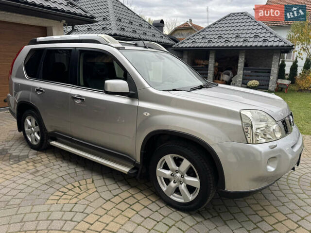 Сірий Ніссан ІксТрейл, об'ємом двигуна 2 л та пробігом 228 тис. км за 10250 $, фото 39 на Automoto.ua