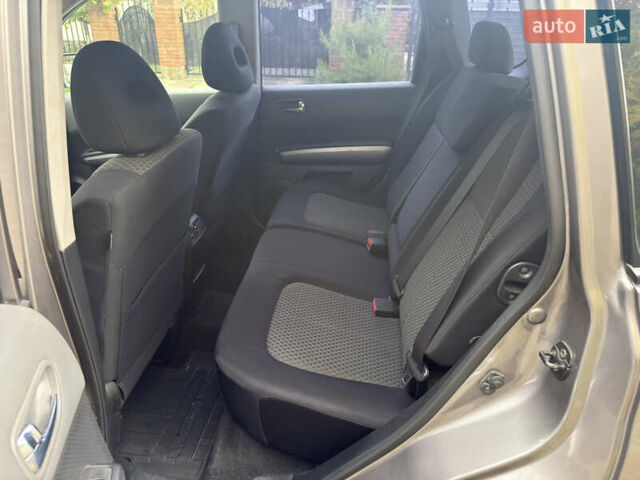 Серый Ниссан ИксТрейл, объемом двигателя 2 л и пробегом 159 тыс. км за 10000 $, фото 14 на Automoto.ua