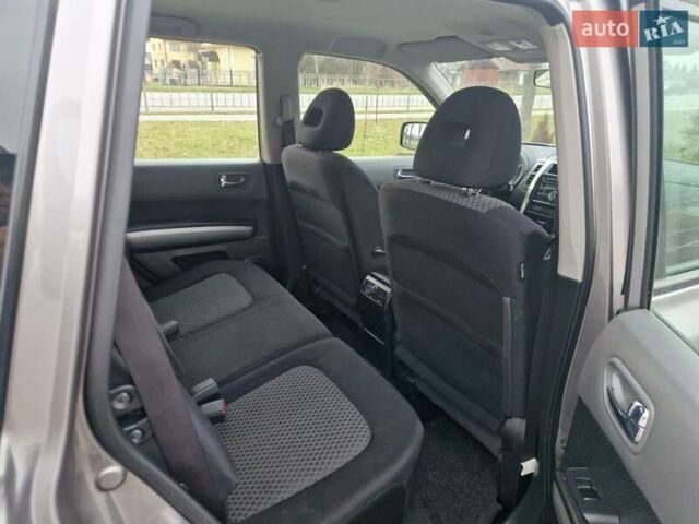 Сірий Ніссан ІксТрейл, об'ємом двигуна 2 л та пробігом 212 тис. км за 9900 $, фото 12 на Automoto.ua