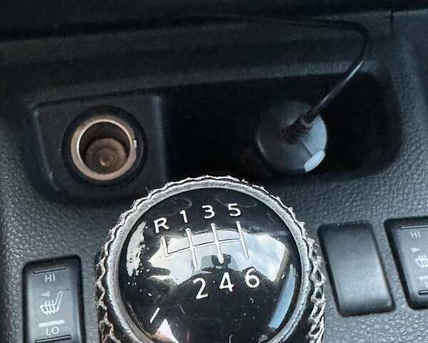 Сірий Ніссан ІксТрейл, об'ємом двигуна 2 л та пробігом 238 тис. км за 9400 $, фото 39 на Automoto.ua