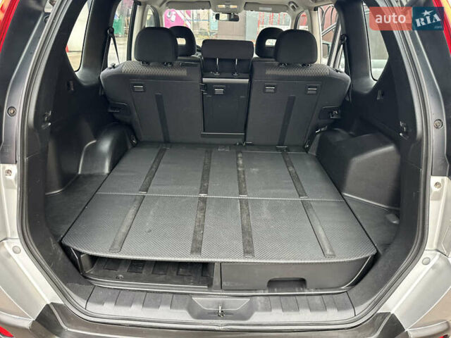 Сірий Ніссан ІксТрейл, об'ємом двигуна 2.49 л та пробігом 197 тис. км за 8300 $, фото 18 на Automoto.ua