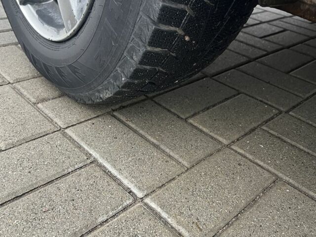 Сірий Ніссан ІксТрейл, об'ємом двигуна 2 л та пробігом 209 тис. км за 5200 $, фото 12 на Automoto.ua