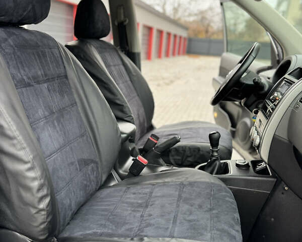 Серый Ниссан ИксТрейл, объемом двигателя 2 л и пробегом 326 тыс. км за 8650 $, фото 12 на Automoto.ua