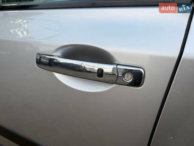 Серый Ниссан ИксТрейл, объемом двигателя 2.49 л и пробегом 327 тыс. км за 10890 $, фото 8 на Automoto.ua