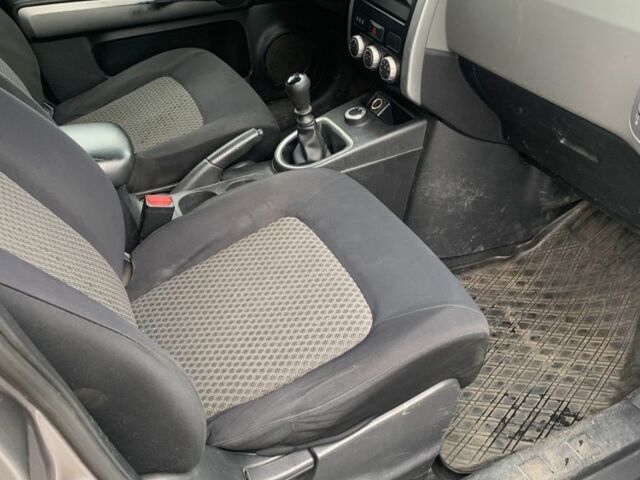 Серый Ниссан ИксТрейл, объемом двигателя 0 л и пробегом 350 тыс. км за 4600 $, фото 15 на Automoto.ua