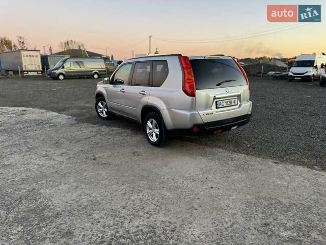 Серый Ниссан ИксТрейл, объемом двигателя 2.49 л и пробегом 260 тыс. км за 8499 $, фото 8 на Automoto.ua