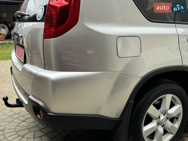 Сірий Ніссан ІксТрейл, об'ємом двигуна 2 л та пробігом 228 тис. км за 10250 $, фото 51 на Automoto.ua