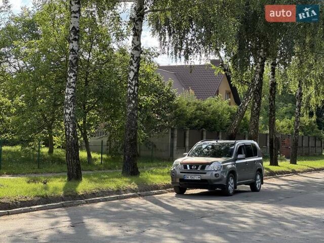 Сірий Ніссан ІксТрейл, об'ємом двигуна 2 л та пробігом 238 тис. км за 9400 $, фото 8 на Automoto.ua