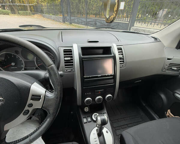 Ниссан ИксТрейл 2008 в Миргороде на Automoto.ua Серый Ниссан ИксТрейл, объемом двигателя 2 л и пробегом 29 тыс. км за 8900 $, фото 12 на Automoto.ua