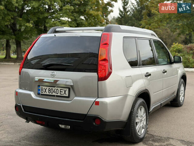Серый Ниссан ИксТрейл, объемом двигателя 2 л и пробегом 240 тыс. км за 7600 $, фото 29 на Automoto.ua