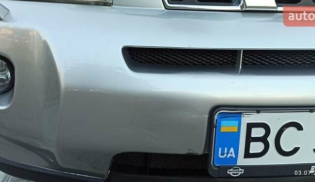 Серый Ниссан ИксТрейл, объемом двигателя 2 л и пробегом 220 тыс. км за 9800 $, фото 2 на Automoto.ua