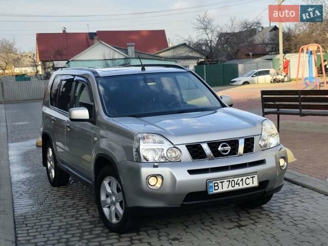 Сірий Ніссан ІксТрейл, об'ємом двигуна 2.5 л та пробігом 132 тис. км за 8900 $, фото 16 на Automoto.ua
