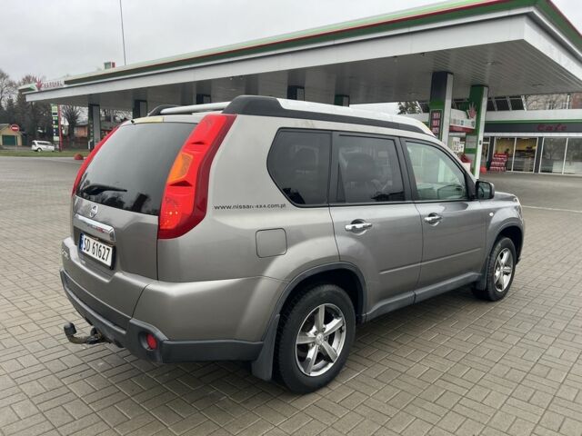 Сірий Ніссан ІксТрейл, об'ємом двигуна 2 л та пробігом 209 тис. км за 5200 $, фото 3 на Automoto.ua