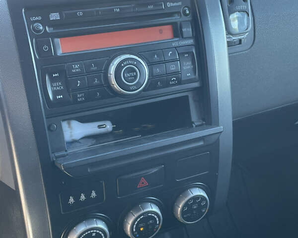 Серый Ниссан ИксТрейл, объемом двигателя 2 л и пробегом 340 тыс. км за 9500 $, фото 10 на Automoto.ua