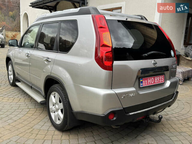 Сірий Ніссан ІксТрейл, об'ємом двигуна 2 л та пробігом 228 тис. км за 10250 $, фото 36 на Automoto.ua