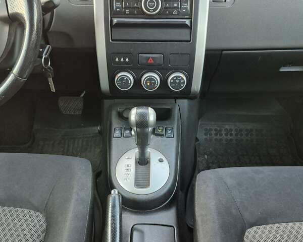 Серый Ниссан ИксТрейл, объемом двигателя 2 л и пробегом 172 тыс. км за 8500 $, фото 11 на Automoto.ua