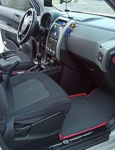 Серый Ниссан ИксТрейл, объемом двигателя 2 л и пробегом 220 тыс. км за 9800 $, фото 23 на Automoto.ua