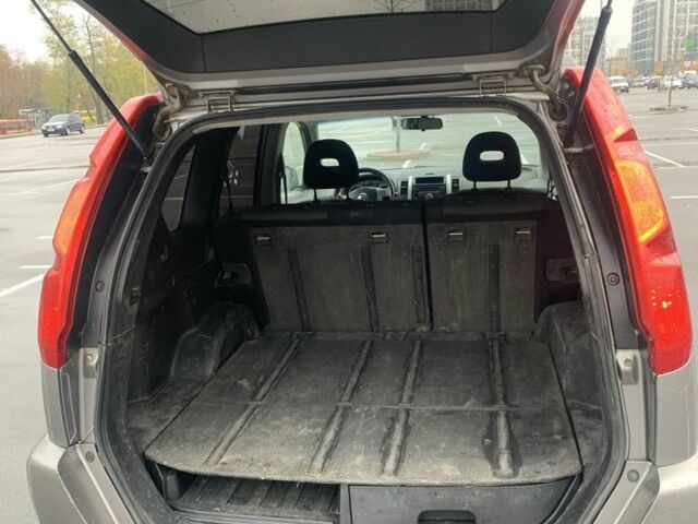 Серый Ниссан ИксТрейл, объемом двигателя 0 л и пробегом 350 тыс. км за 4600 $, фото 13 на Automoto.ua