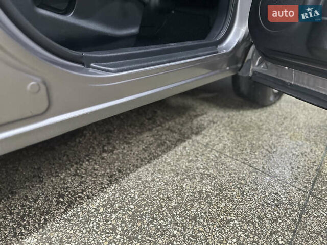 Серый Ниссан ИксТрейл, объемом двигателя 2 л и пробегом 262 тыс. км за 8900 $, фото 31 на Automoto.ua