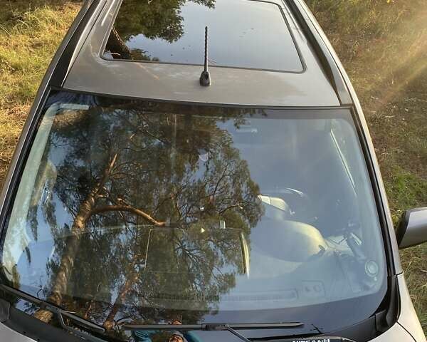 Серый Ниссан ИксТрейл, объемом двигателя 2 л и пробегом 272 тыс. км за 10000 $, фото 8 на Automoto.ua