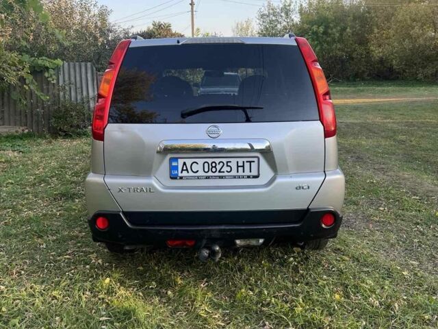 Серый Ниссан ИксТрейл, объемом двигателя 1.2 л и пробегом 260 тыс. км за 5800 $, фото 13 на Automoto.ua