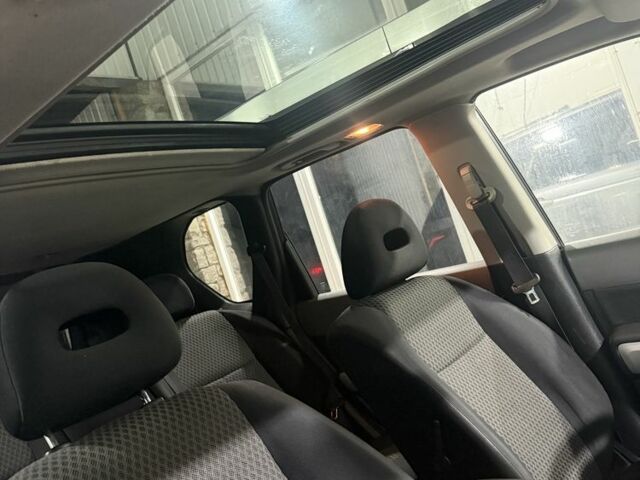 Сірий Ніссан ІксТрейл, об'ємом двигуна 2.5 л та пробігом 175 тис. км за 7600 $, фото 17 на Automoto.ua