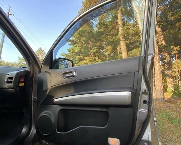 Серый Ниссан ИксТрейл, объемом двигателя 2 л и пробегом 272 тыс. км за 10000 $, фото 20 на Automoto.ua