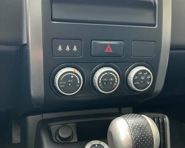 Серый Ниссан ИксТрейл, объемом двигателя 2 л и пробегом 229 тыс. км за 10100 $, фото 16 на Automoto.ua