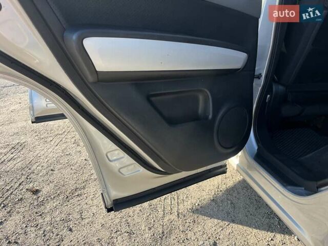 Серый Ниссан ИксТрейл, объемом двигателя 2.49 л и пробегом 195 тыс. км за 9800 $, фото 30 на Automoto.ua