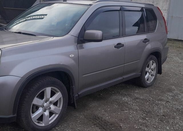 Серый Ниссан ИксТрейл, объемом двигателя 2 л и пробегом 195 тыс. км за 8300 $, фото 20 на Automoto.ua