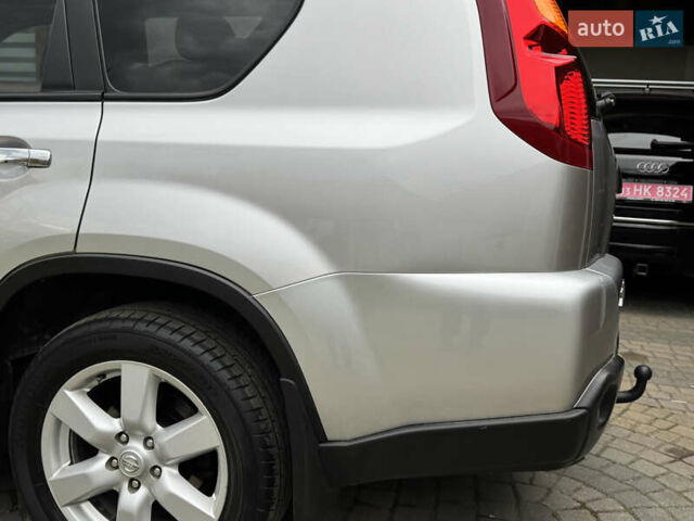 Сірий Ніссан ІксТрейл, об'ємом двигуна 2 л та пробігом 228 тис. км за 10250 $, фото 48 на Automoto.ua