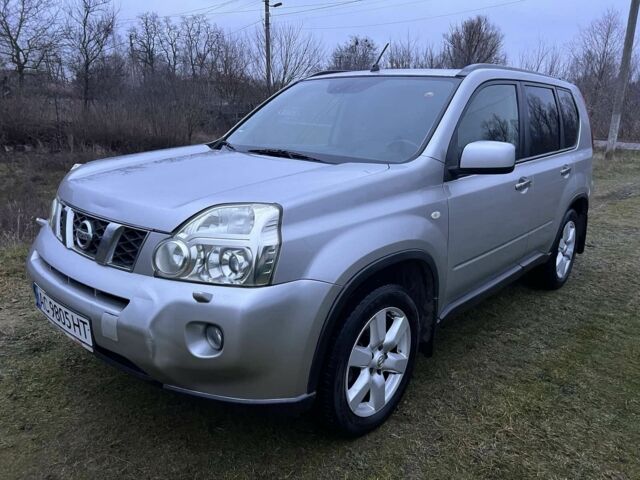 Серый Ниссан ИксТрейл, объемом двигателя 2 л и пробегом 256 тыс. км за 5799 $, фото 14 на Automoto.ua