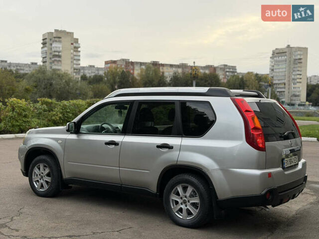 Серый Ниссан ИксТрейл, объемом двигателя 2 л и пробегом 240 тыс. км за 7600 $, фото 20 на Automoto.ua