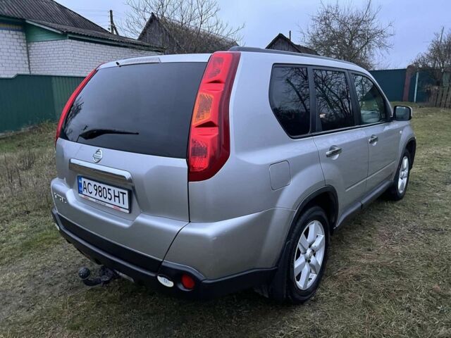 Серый Ниссан ИксТрейл, объемом двигателя 2 л и пробегом 256 тыс. км за 5799 $, фото 10 на Automoto.ua