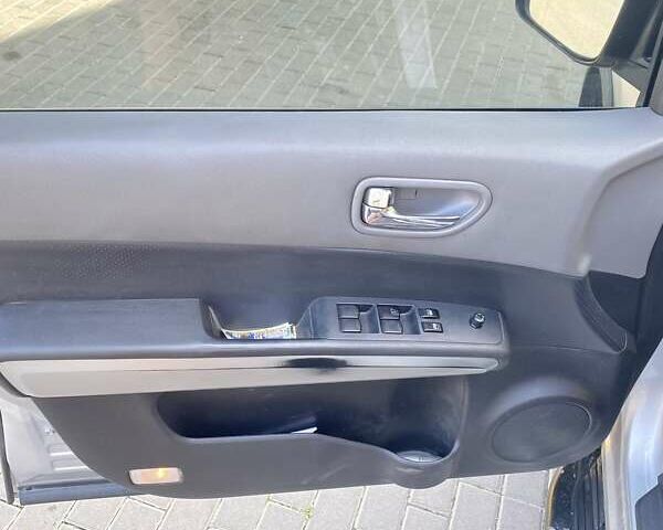 Серый Ниссан ИксТрейл, объемом двигателя 2 л и пробегом 215 тыс. км за 8000 $, фото 16 на Automoto.ua