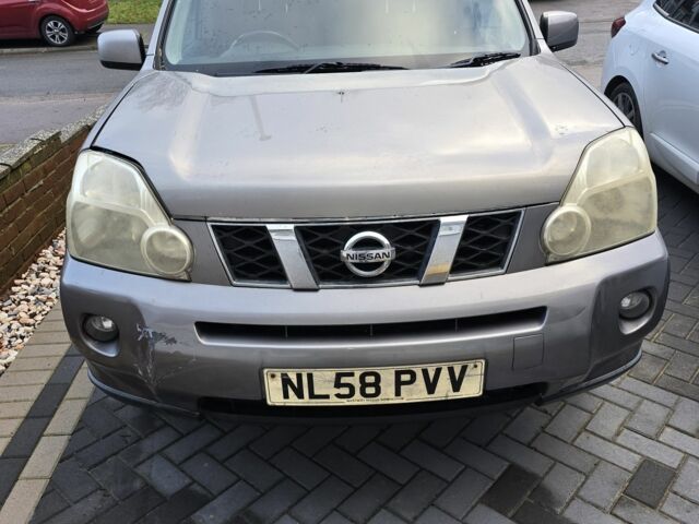 Серый Ниссан ИксТрейл, объемом двигателя 2 л и пробегом 105 тыс. км за 3700 $, фото 1 на Automoto.ua