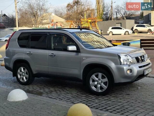 Сірий Ніссан ІксТрейл, об'ємом двигуна 2.5 л та пробігом 132 тис. км за 8900 $, фото 15 на Automoto.ua