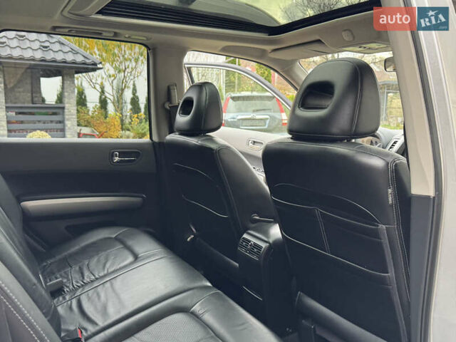 Сірий Ніссан ІксТрейл, об'ємом двигуна 2 л та пробігом 228 тис. км за 10250 $, фото 25 на Automoto.ua