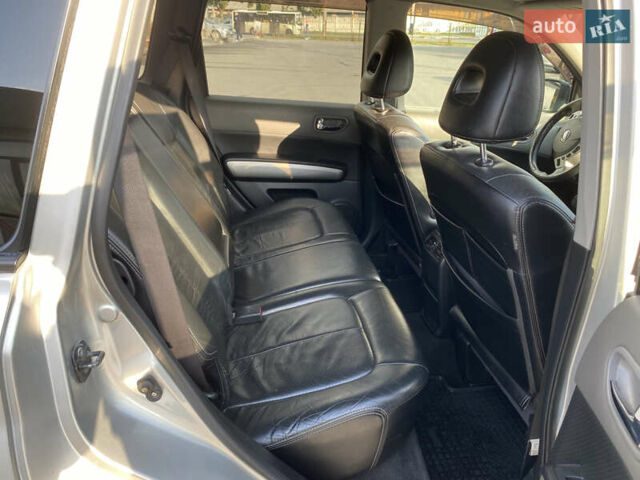 Серый Ниссан ИксТрейл, объемом двигателя 2.49 л и пробегом 226 тыс. км за 8300 $, фото 14 на Automoto.ua