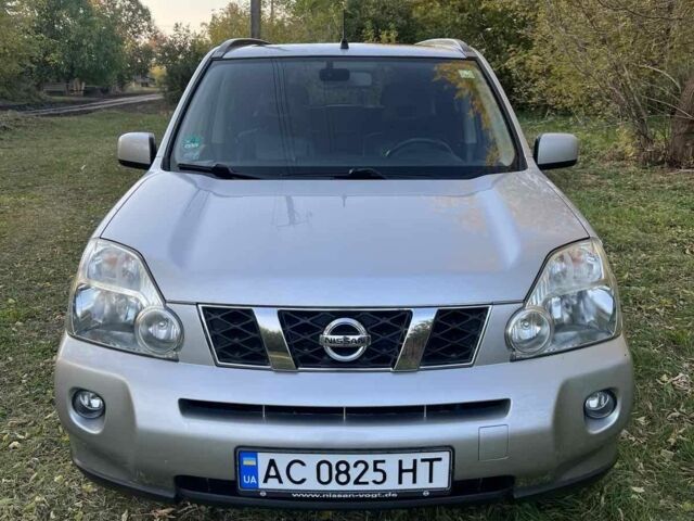 Серый Ниссан ИксТрейл, объемом двигателя 1.2 л и пробегом 260 тыс. км за 5800 $, фото 9 на Automoto.ua