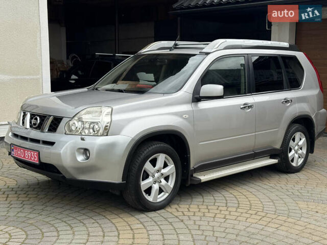 Сірий Ніссан ІксТрейл, об'ємом двигуна 2 л та пробігом 228 тис. км за 10250 $, фото 7 на Automoto.ua