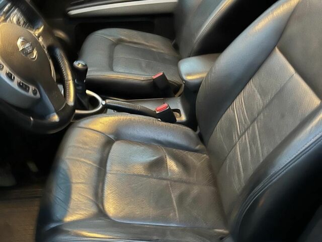 Серый Ниссан ИксТрейл, объемом двигателя 2 л и пробегом 256 тыс. км за 5799 $, фото 5 на Automoto.ua