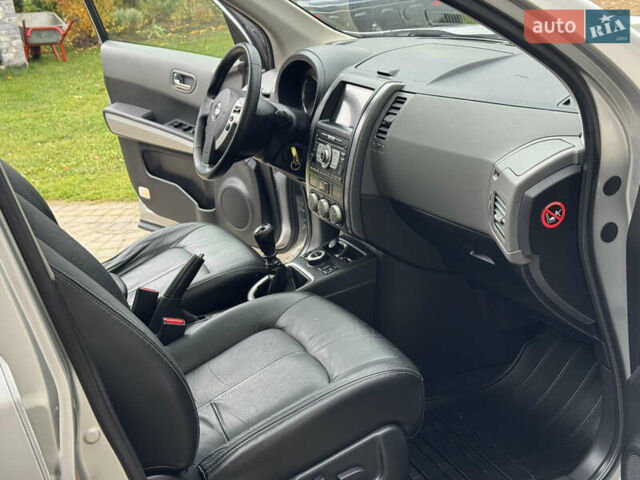 Сірий Ніссан ІксТрейл, об'ємом двигуна 2 л та пробігом 228 тис. км за 10250 $, фото 21 на Automoto.ua