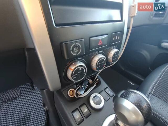 Серый Ниссан ИксТрейл, объемом двигателя 2 л и пробегом 213 тыс. км за 9400 $, фото 29 на Automoto.ua
