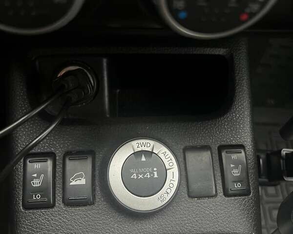 Серый Ниссан ИксТрейл, объемом двигателя 2 л и пробегом 185 тыс. км за 10200 $, фото 13 на Automoto.ua