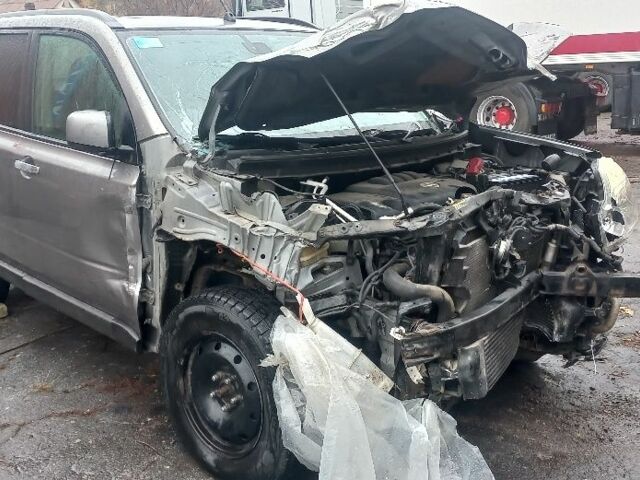 Серый Ниссан ИксТрейл, объемом двигателя 2 л и пробегом 200 тыс. км за 4500 $, фото 3 на Automoto.ua