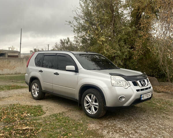 Серый Ниссан ИксТрейл, объемом двигателя 2 л и пробегом 285 тыс. км за 11800 $, фото 21 на Automoto.ua