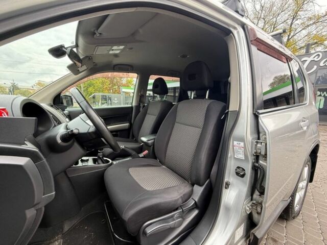 Ниссан ИксТрейл 2010 в Харькове на Automoto.ua Серый Ниссан ИксТрейл, объемом двигателя 0 л и пробегом 290 тыс. км за 6998 $, фото 7 на Automoto.ua